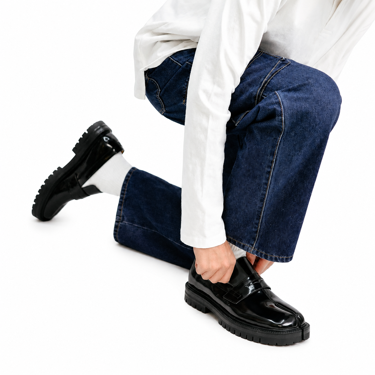 Split Toe Leather Loafer with Lug Sole ( Tabi Style Loafer ) - Image 7