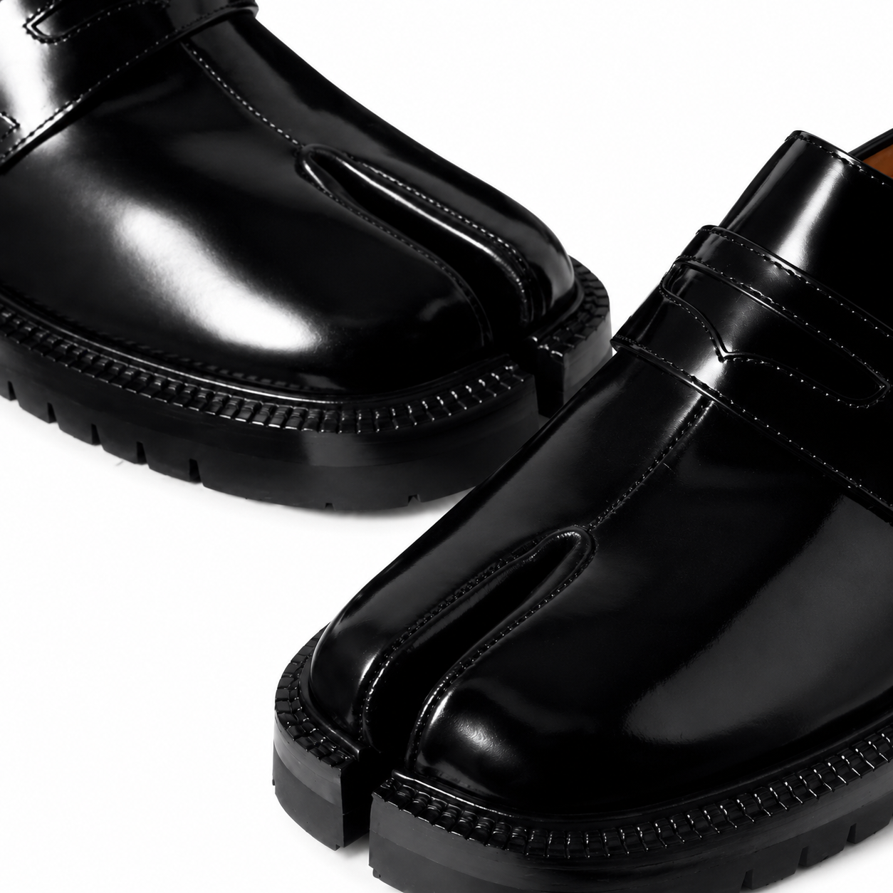 Split Toe Leather Loafer with Lug Sole ( Tabi Style Loafer ) - Image 4